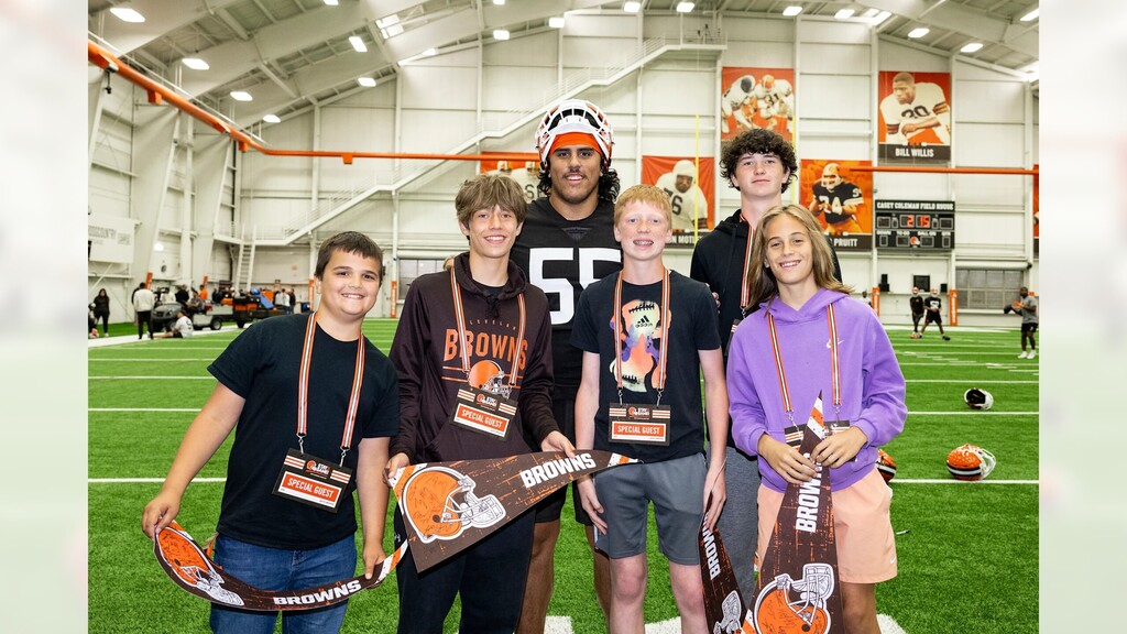 Yesterday, some of our students had the opportunity to attend the Cleveland Browns OTA practice. Football players in grades 7-11 who are in the green attendance category were selected. They were on the field while the Browns practiced for two hours. After the practice, NHS quarterback Brady Singer addressed the Browns players to introduce our group and explain why they were chosen to be there. Then the kids had the opportunity to get some signatures and pictures.