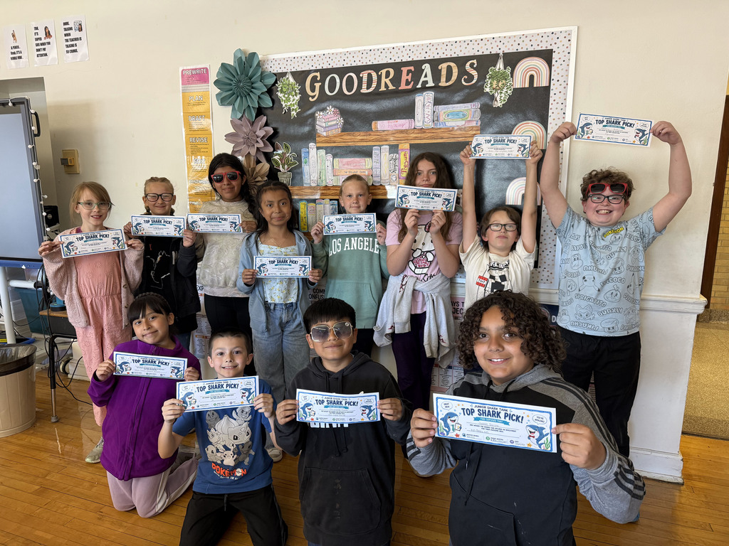 Kids in Mrs. Montague’s classes had a lot of fun creating inventions, conducting research, developing marketing strategies, and presenting their ideas to “sharks” during their Junior Shark Tank presentations. Students explained their ideas and negotiated their stakes. They were also fortunate to have parents, local business owners, and community members join them as sharks.🦈