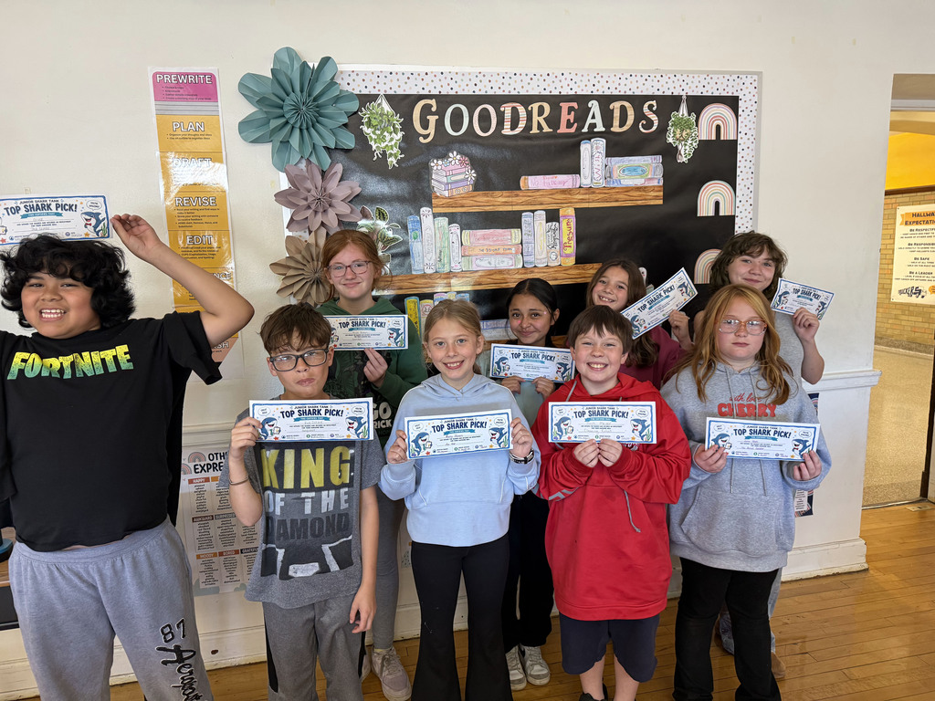 Kids in Mrs. Montague’s classes had a lot of fun creating inventions, conducting research, developing marketing strategies, and presenting their ideas to “sharks” during their Junior Shark Tank presentations. Students explained their ideas and negotiated their stakes. They were also fortunate to have parents, local business owners, and community members join them as sharks.🦈