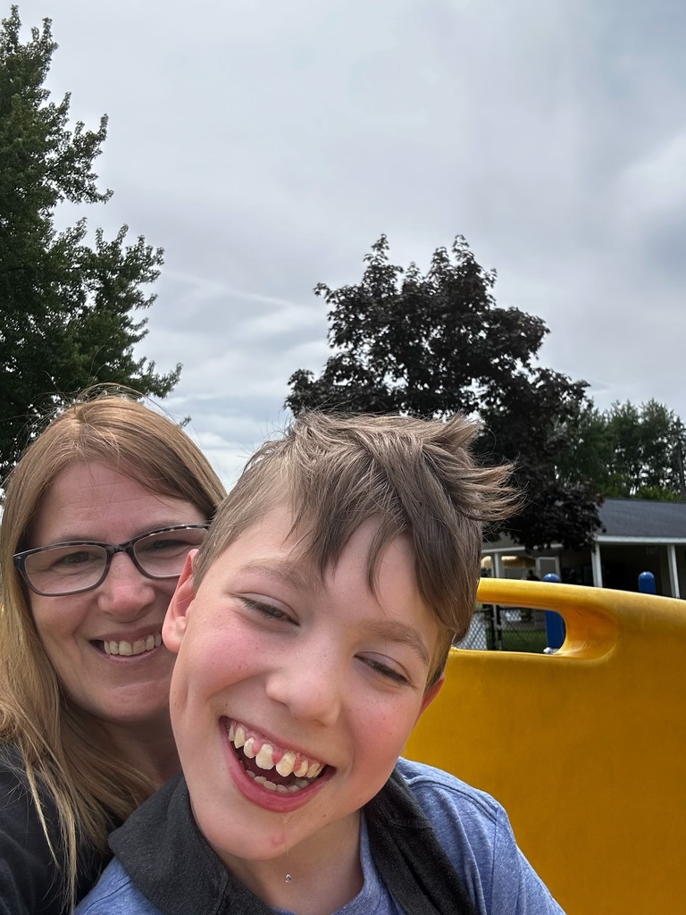 Mrs. Harris's class enjoyed a day at the park!! So much fun was had with such a wonderful bunch of students and staff. 