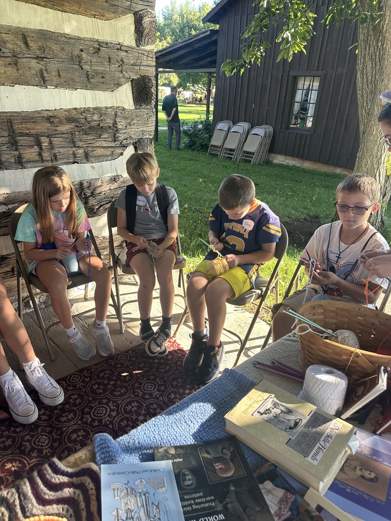 Mrs. Montague’s fourth grade class had a wonderful day stepping back in time at Lyme Village for Pioneer Days! 🏡📚 Students had the opportunity to experience what life was like in the 1800s through hands-on activities, demonstrations, and plenty of learning along the way. Our visit was made even more meaningful as we had the privilege of watching a special 9/11 remembrance ceremony. 🇺🇸 It was a memorable day filled with history, learning, and experiences our students won’t soon forget!