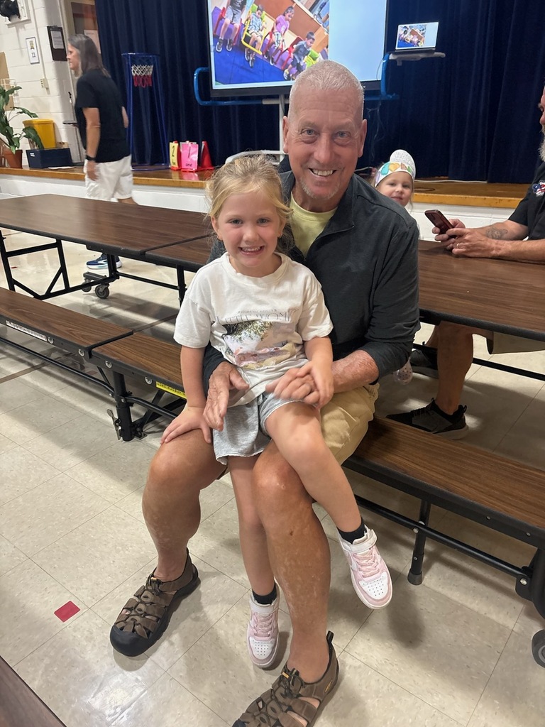 Preschool students celebrated grandparents day on Tuesday September 15 at Maplehurst Elementary. Grandparents joined their grandchildren in the gymnasium for a story, song, snack and then spent time out on the playground. Thank you to all the grandparents who came!