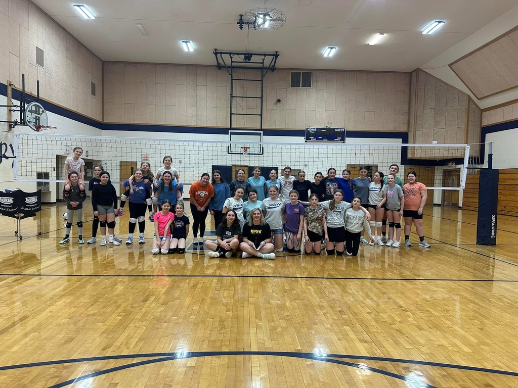 Middle school girls on the volleyball court