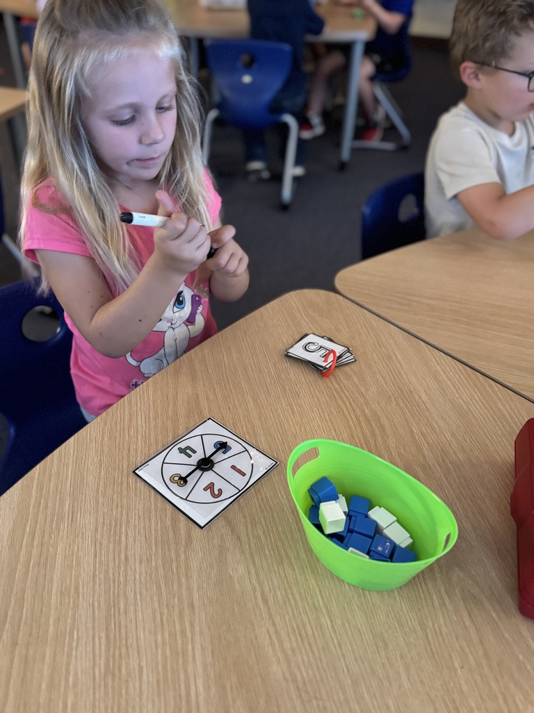 Early Kindergarteners working in class