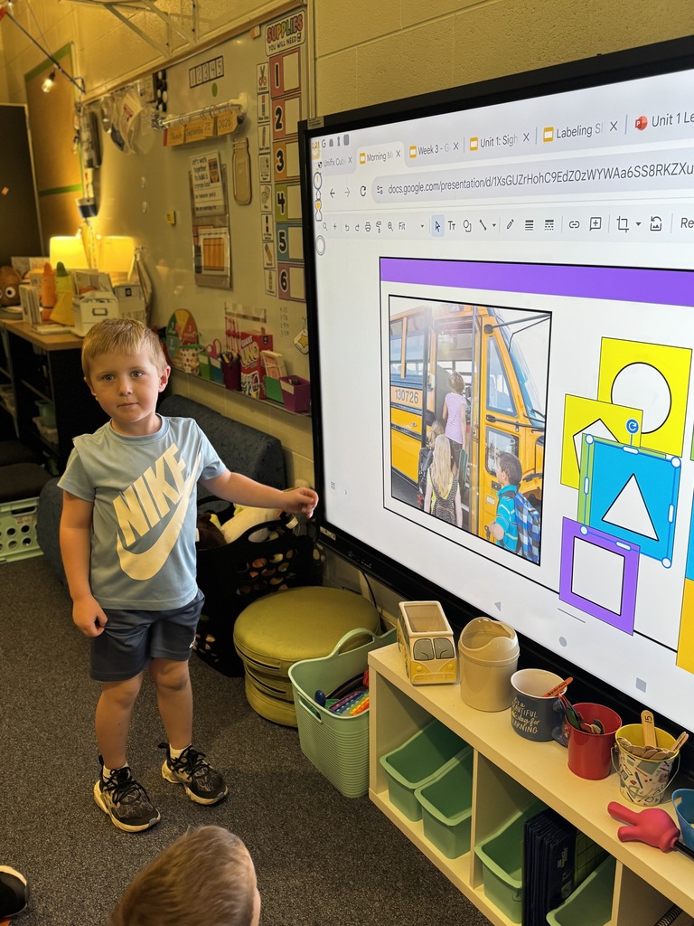 Early Kindergarteners working in class