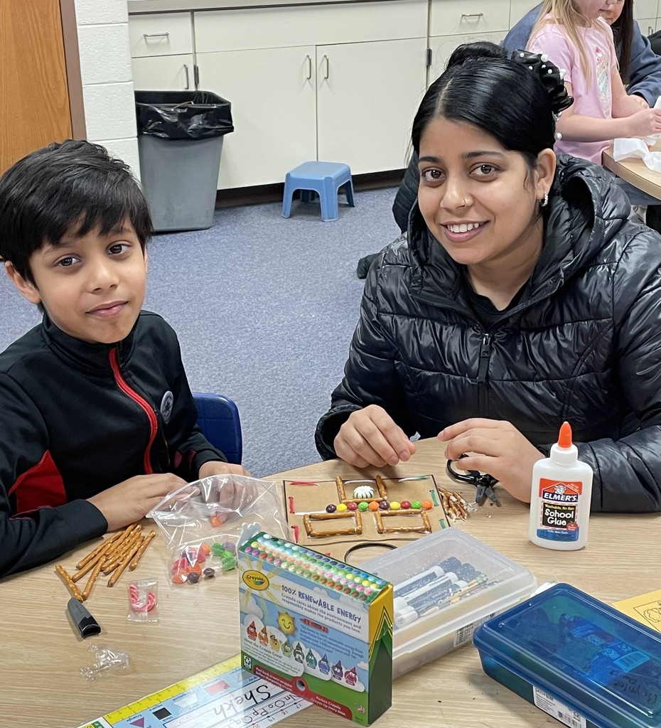 Making Gingerbread houses