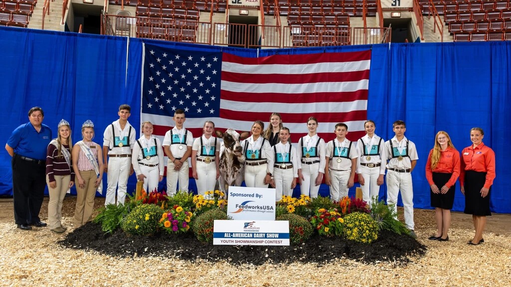 Congrats to Addie Dickey for her accomplishments with her dairy cattle at the Premier National Junior Show in Harrisburg, PA  over the weekend. Addie placed 3rd in Showmanship and 4th in the Fitting contest. 