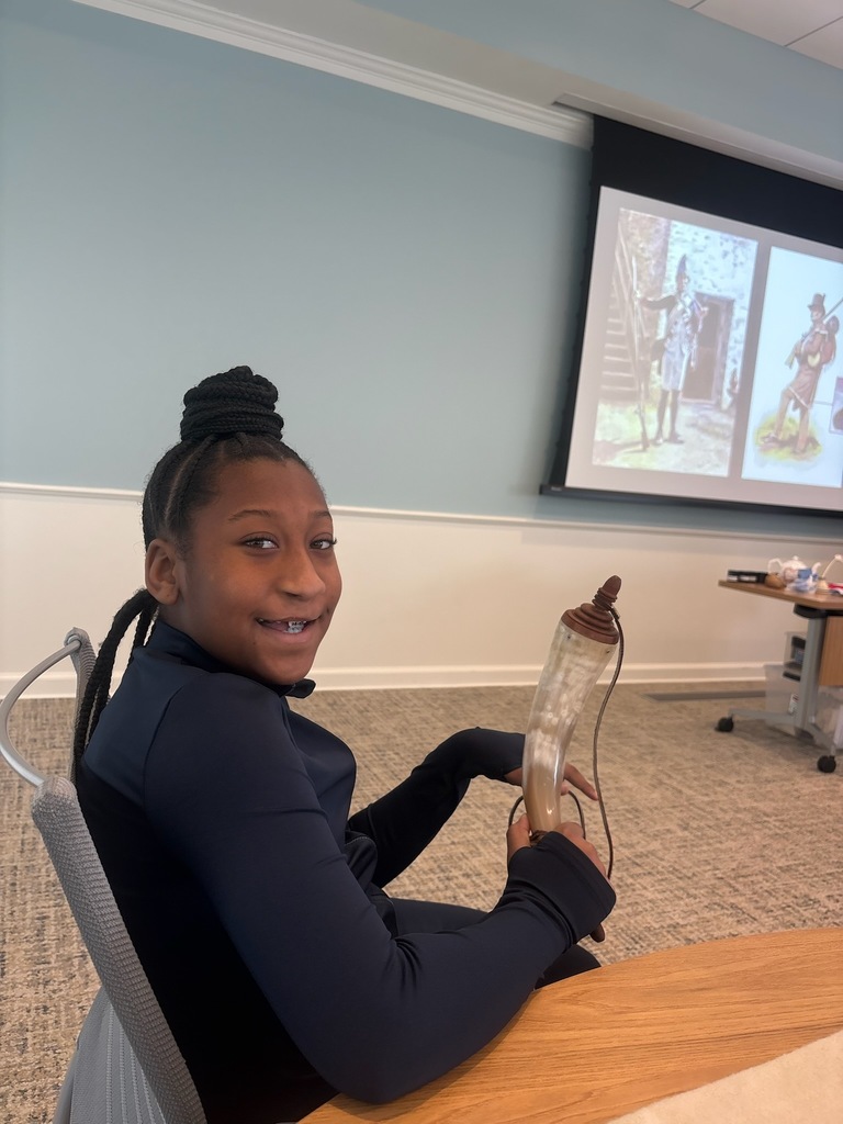 Students at the Virginia Museum of History & Culture.
