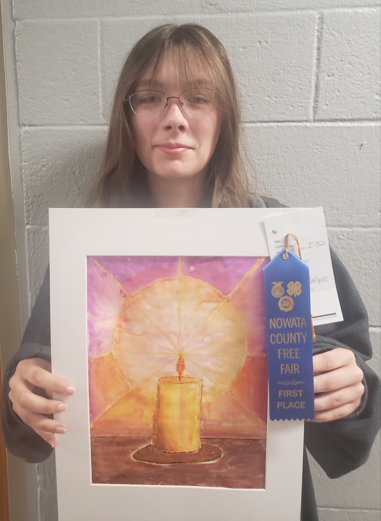 8th grader Zoe Willis won first place at the county fair with her watercolor painting.