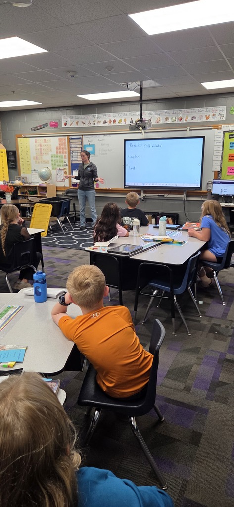 Danielle Bennett from the Conservation came to talk to Ida Grove third grade about turtles and their traits. She brought a land and water turtle to show students the different traits they have to survive in their environment.