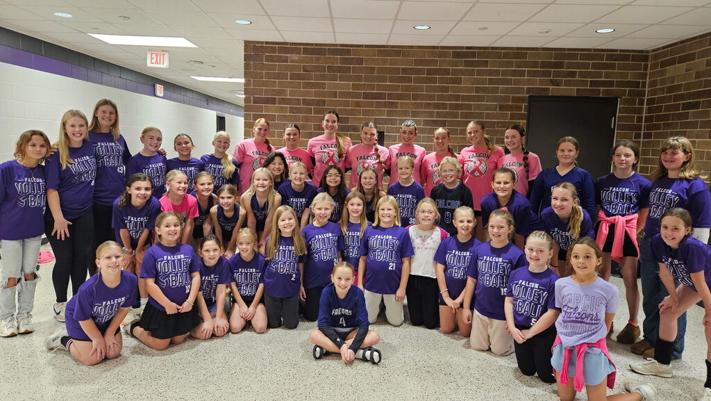 💗🏐 Pink Out Night + Volleyball Youth Night = A Night to Remember! 🏐💗 Last Thursday’s Pink Out Night was made even more special as our youngest Falcon volleyball players joined our high school athletes on the court for Youth Night! These moments are about so much more than volleyball. 💜 They’re about little athletes looking up to the players they hope to become, older athletes becoming role models, and teams building connections that reach far beyond the court.