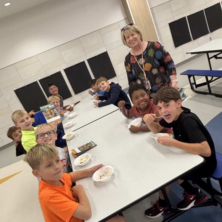 Rocket Reader sundaes
