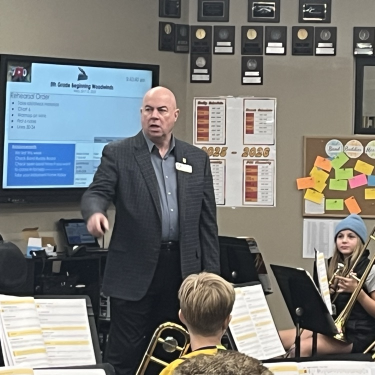 Prof. Kidwell talking to the kids