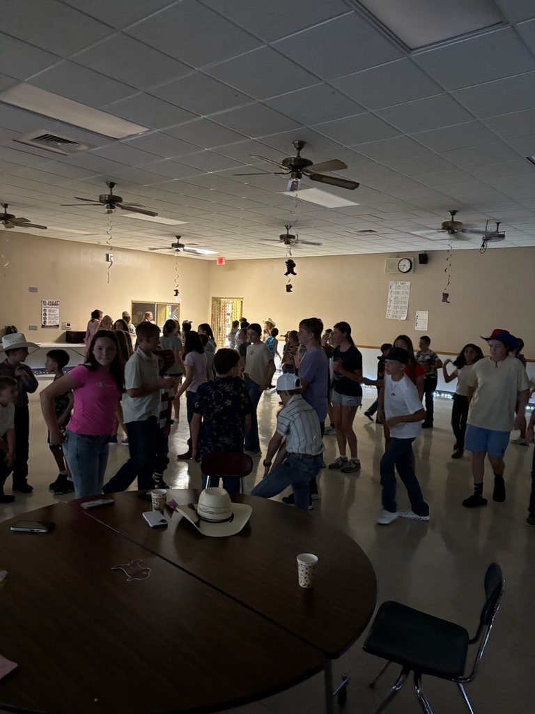 A picture of the OMS dance.
