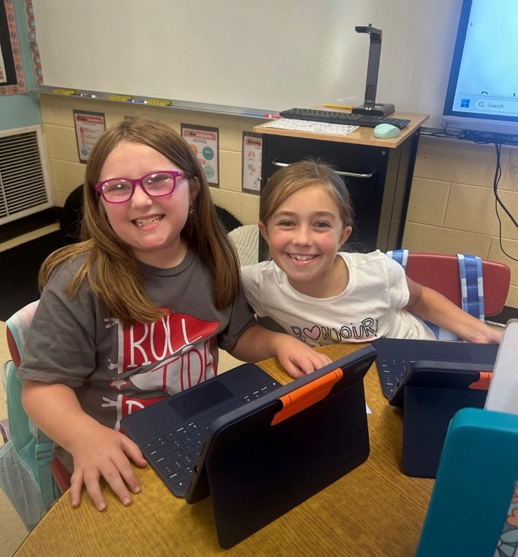 students with new iPads