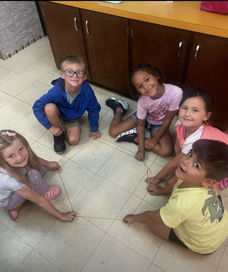 first grade students Mrs. Amanda’s class