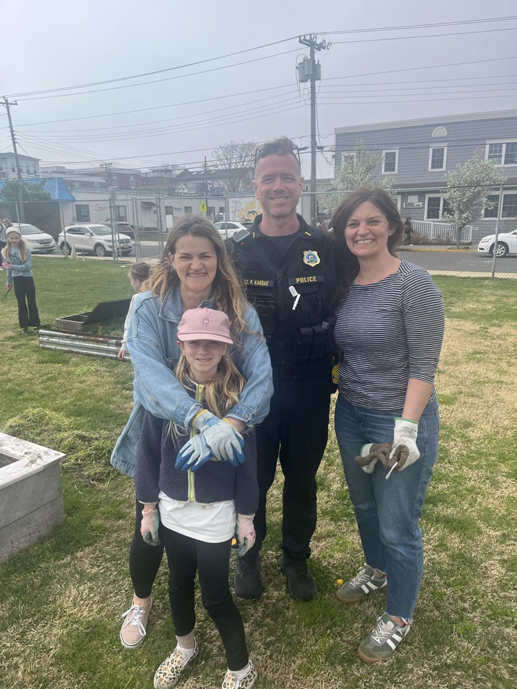 helping hands garden day
