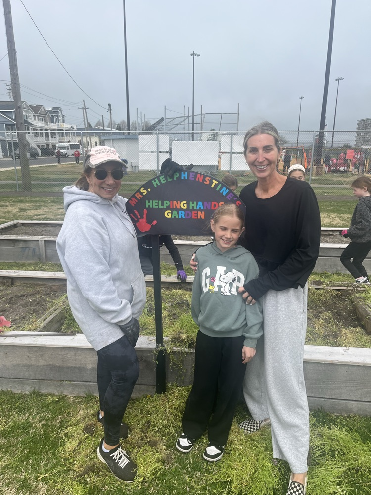 helping hands garden day