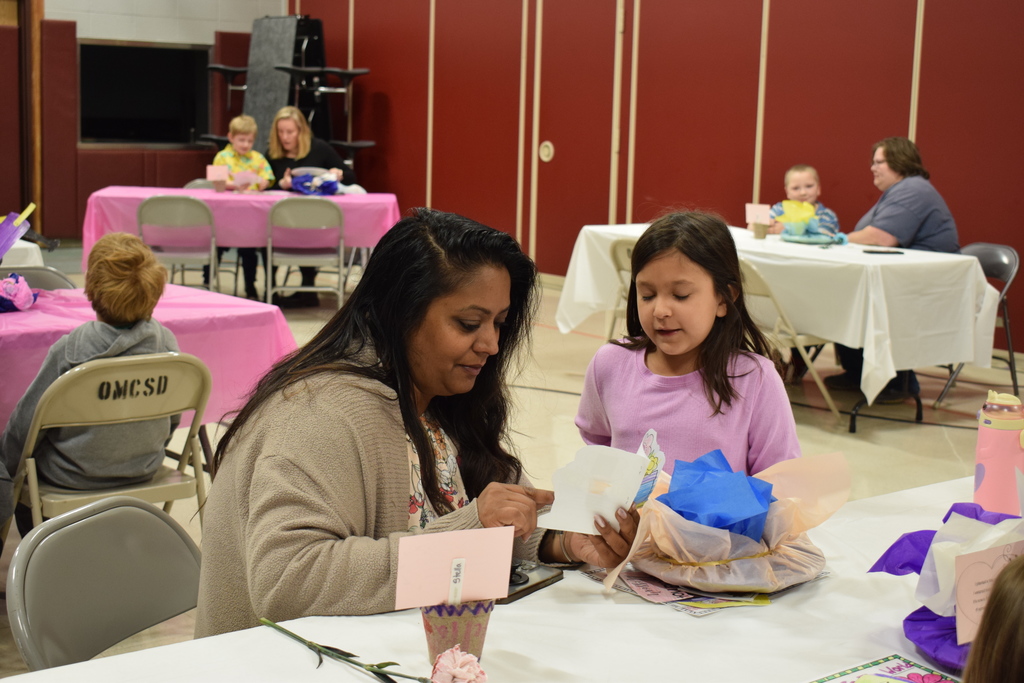 1st Grade Mother's Day Tea