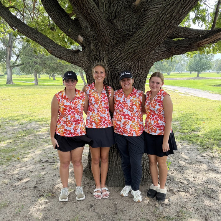 golf team posing 