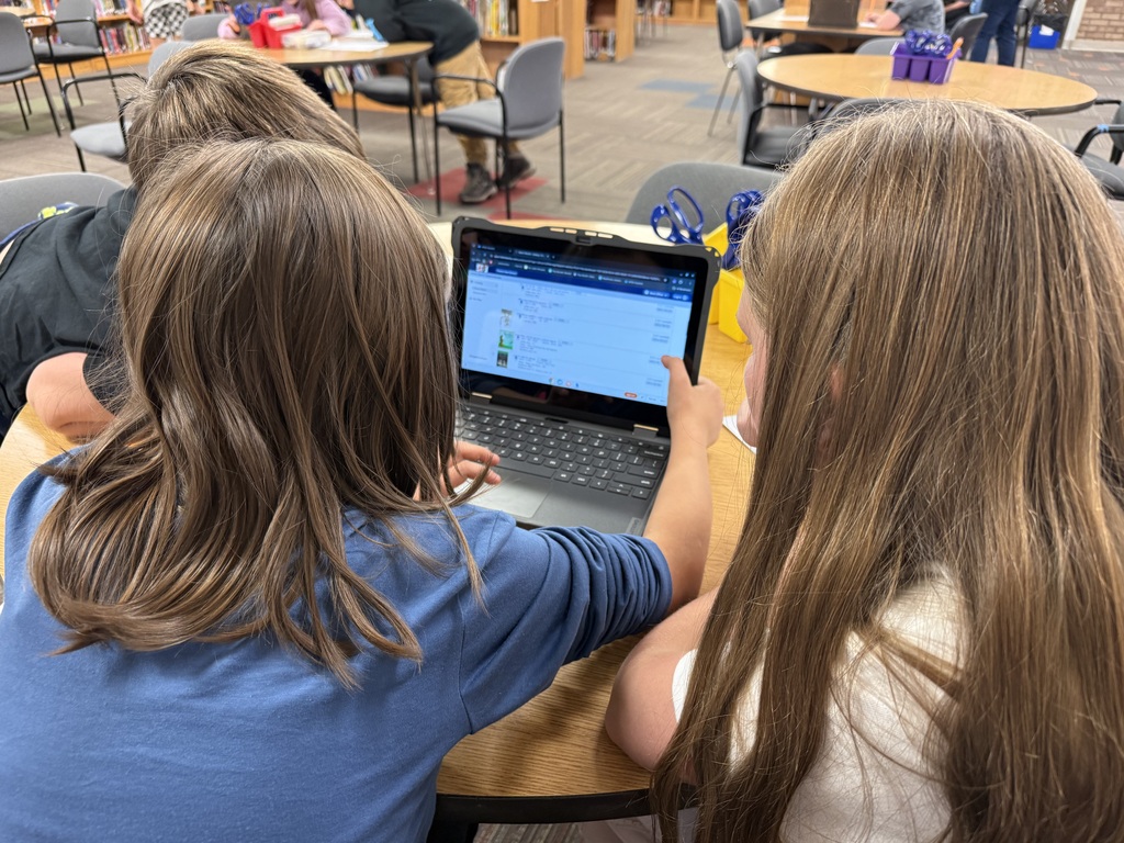 students looking at a screen