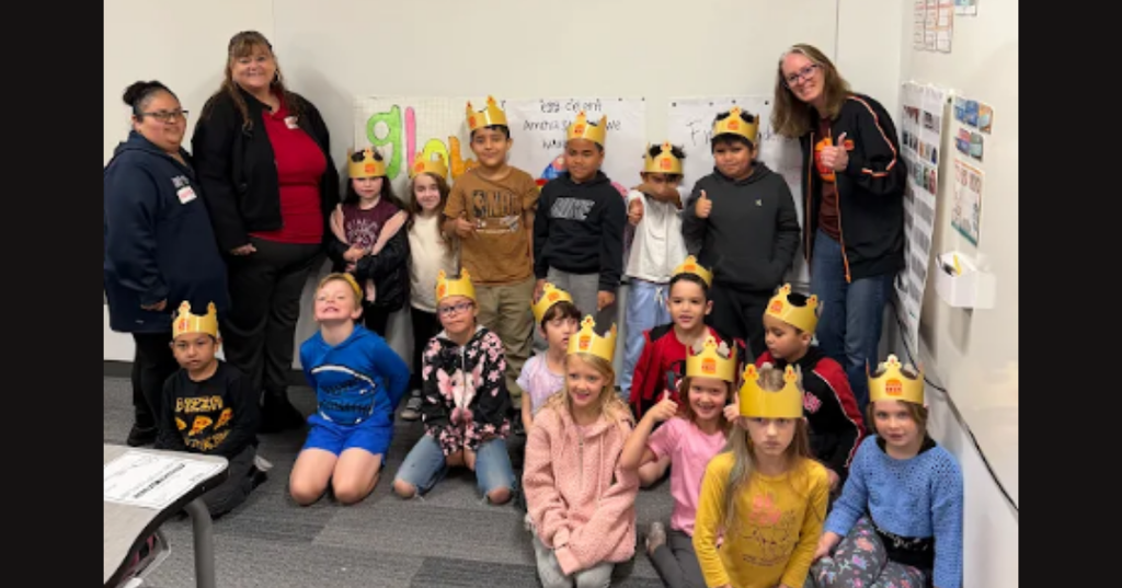 students wearing Burger King crowns