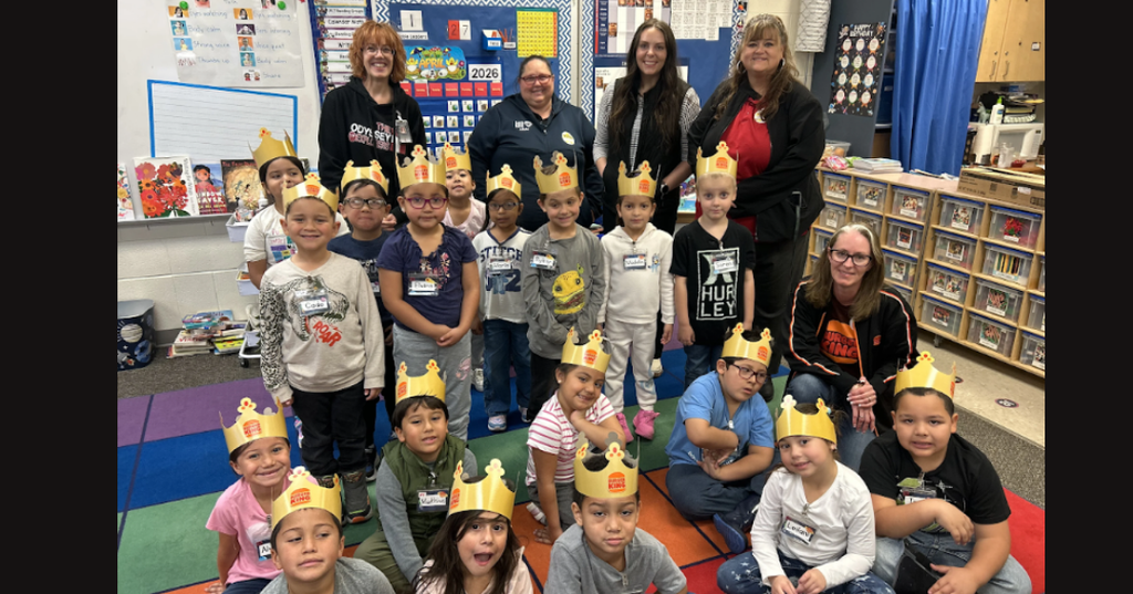 students wearing Burger King crowns