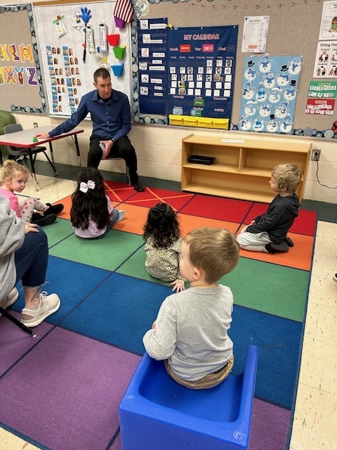 Preschool bank visit