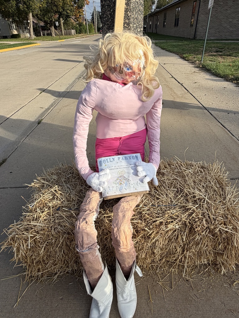 Student Council Scarecrow Contest