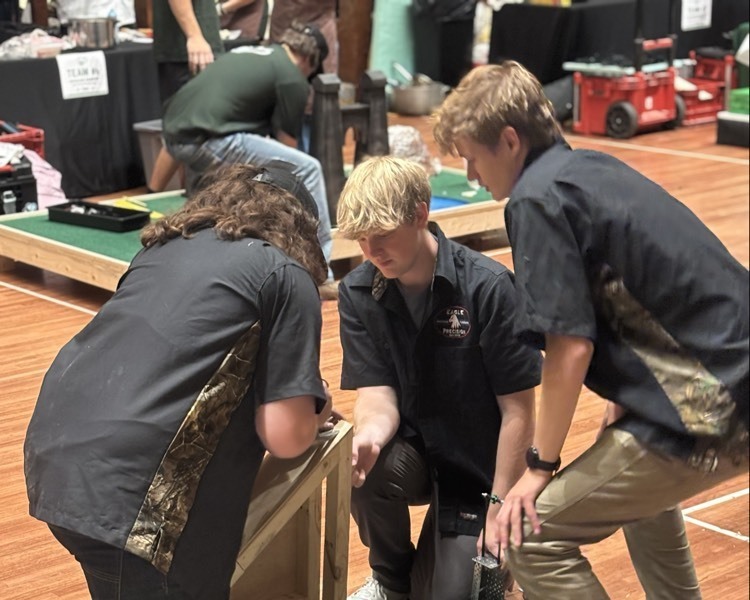 students completing engineering