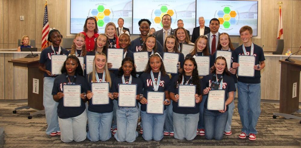 FWBHS Cheer at School Board Meeting