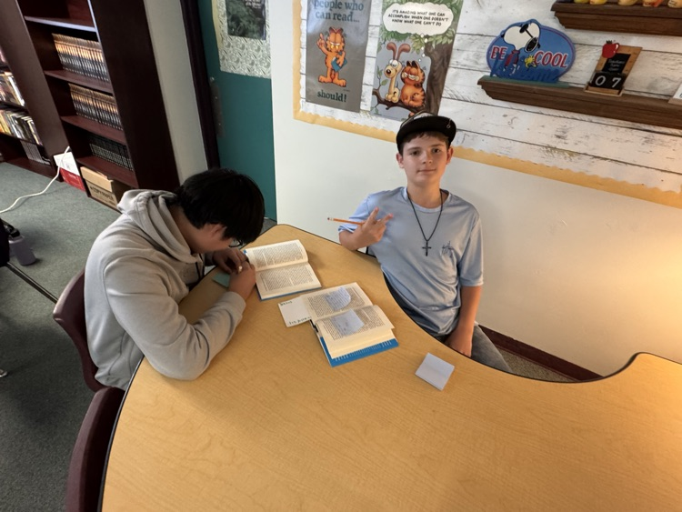 students text marking in English class