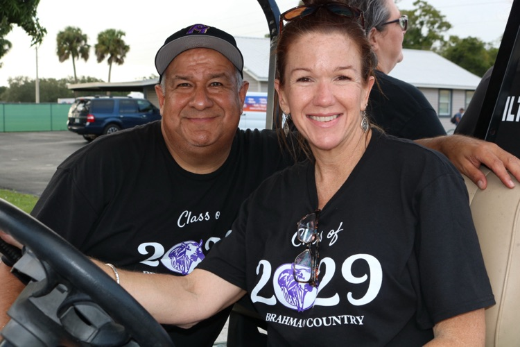 ohs class sponsors on golfcart 