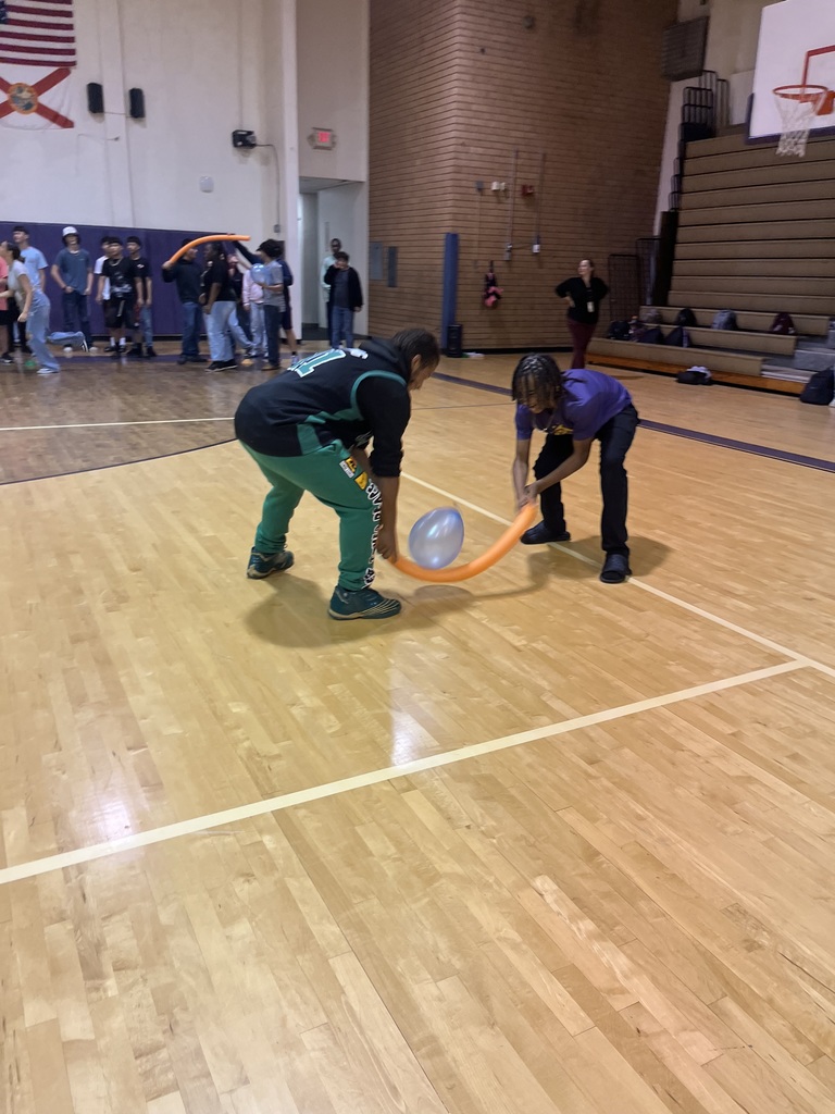 PE students playing in ohs gym