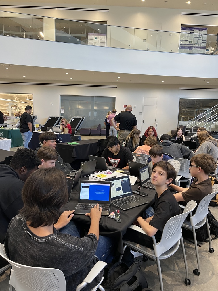 students doing cyber competition