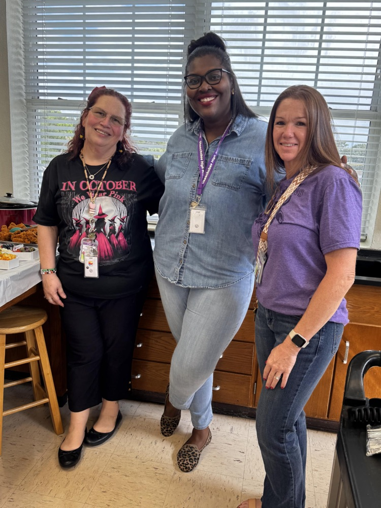 three teachers at babyshower