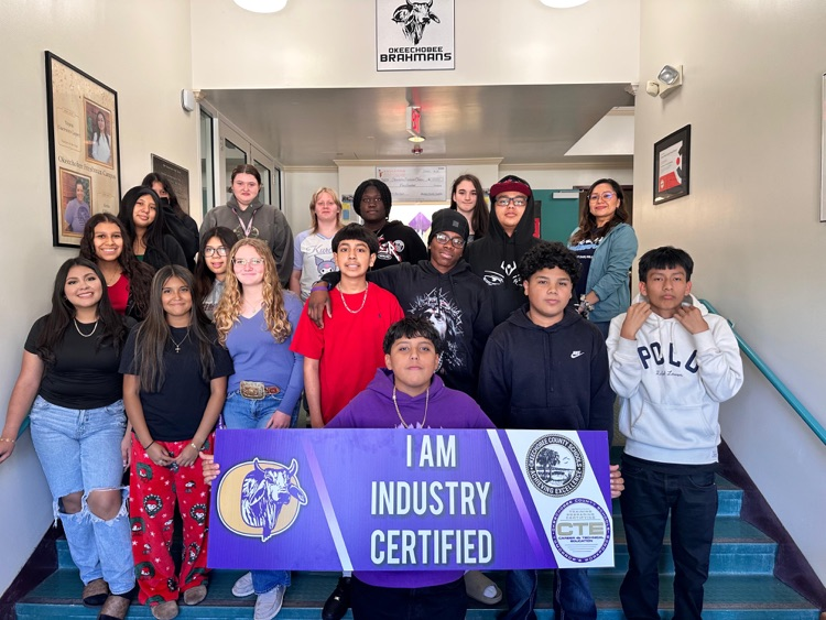 group of students holding I am industry certified banner