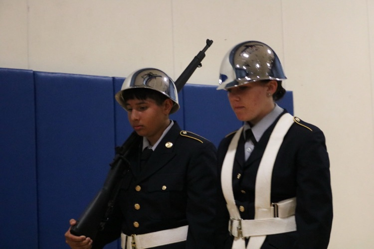 two jrotc students in veterans program
