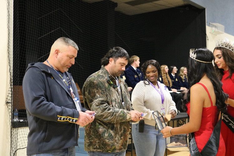 three veterans and two pageant girls