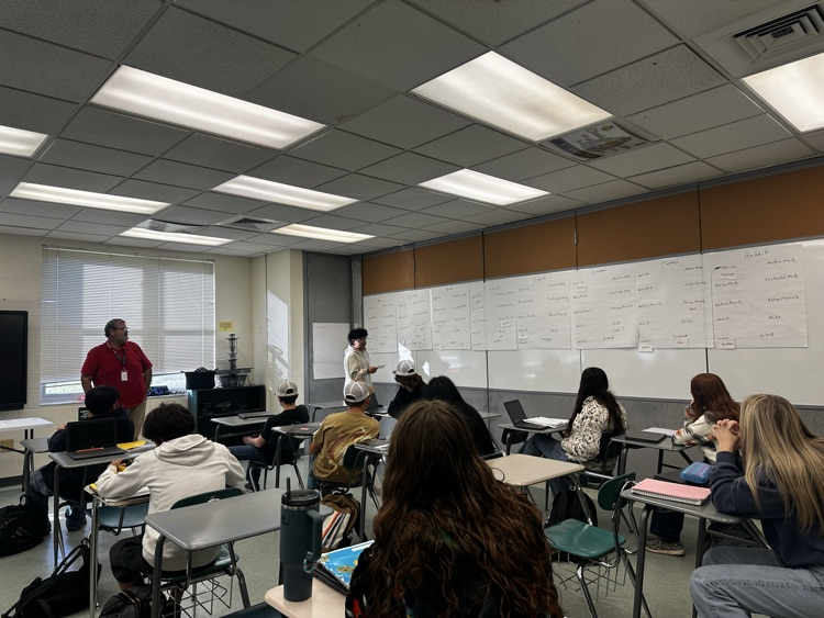 students in ag class presenting