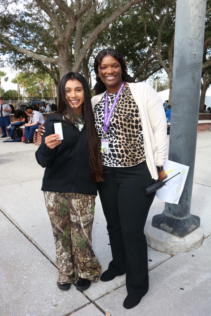 student and guidance with icecream 