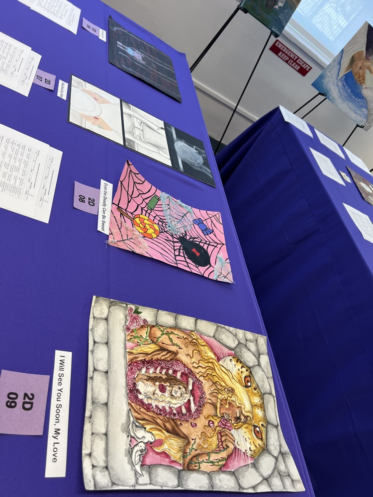 student art show in district office 