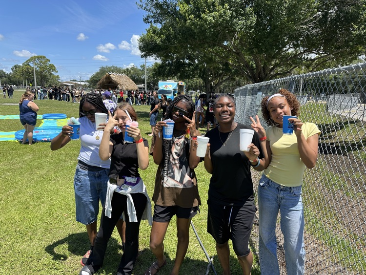 five students with Kona ice