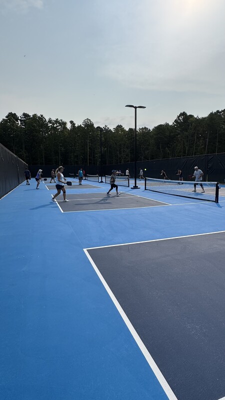 Pickleball is officially underway at Mannino Park! Mayor Walker and Council President Mary Sohor stopped by this morning to celebrate this exciting addition to our community.
