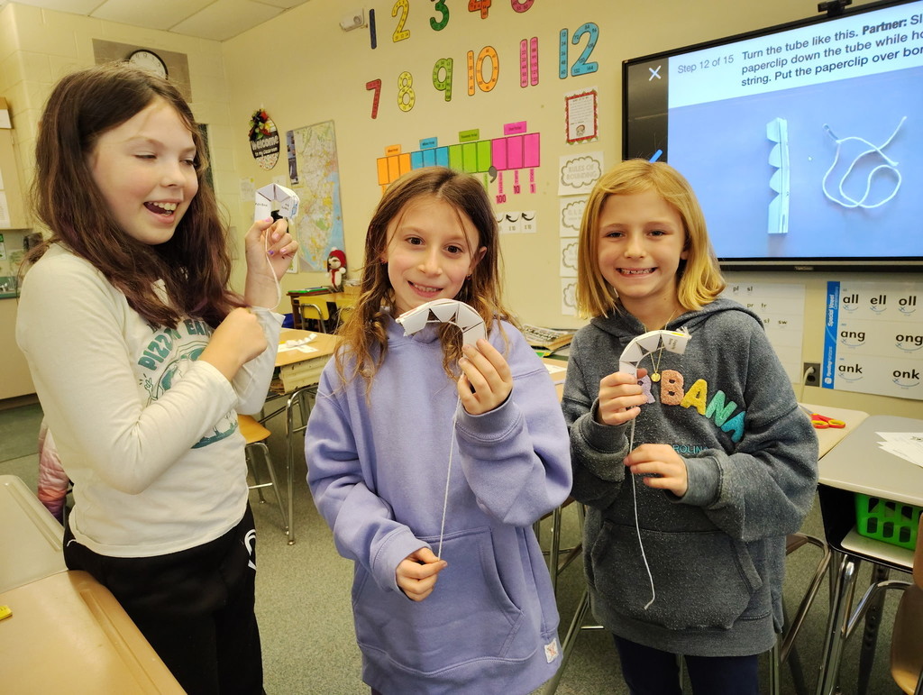 4th Grade made robotic fingers learning about the muscular and skeletal systems