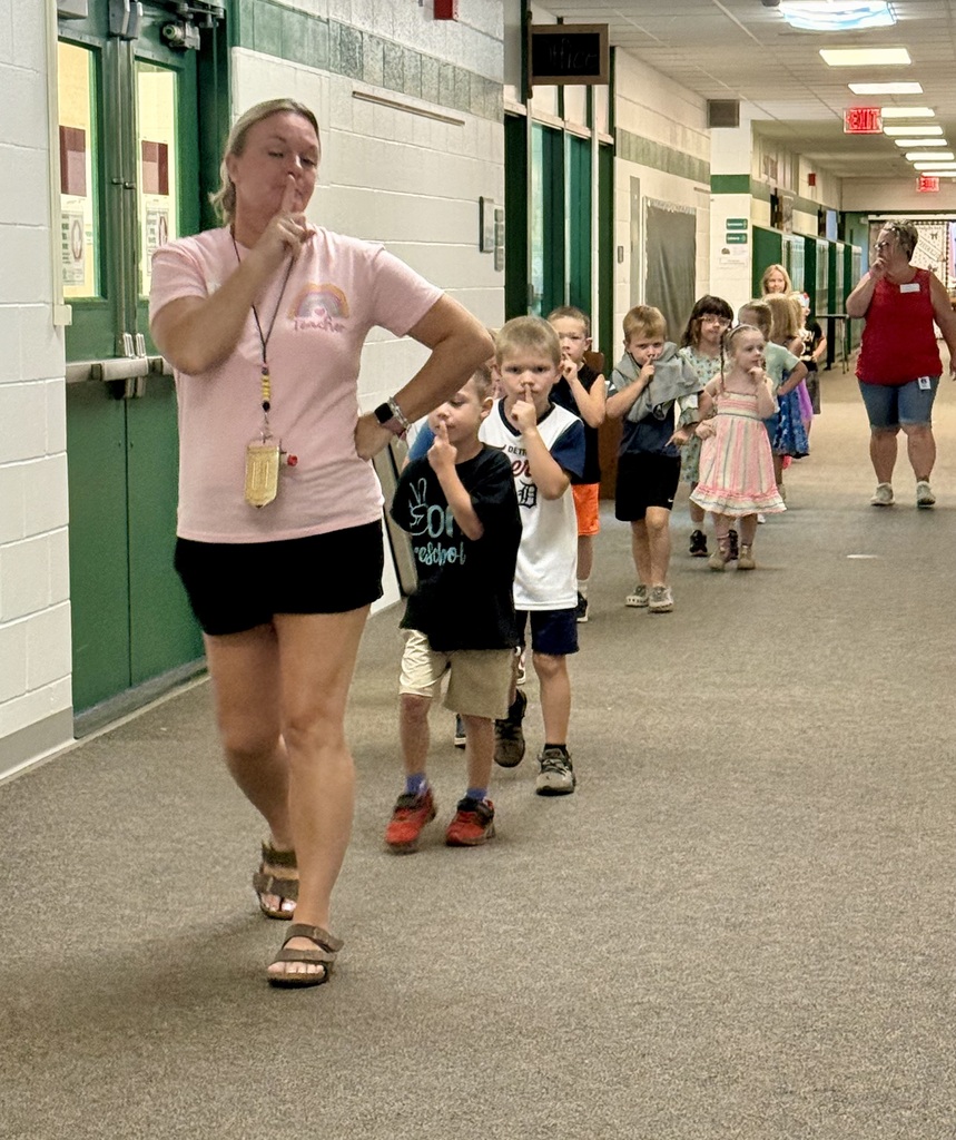 kindergarten students and teacher