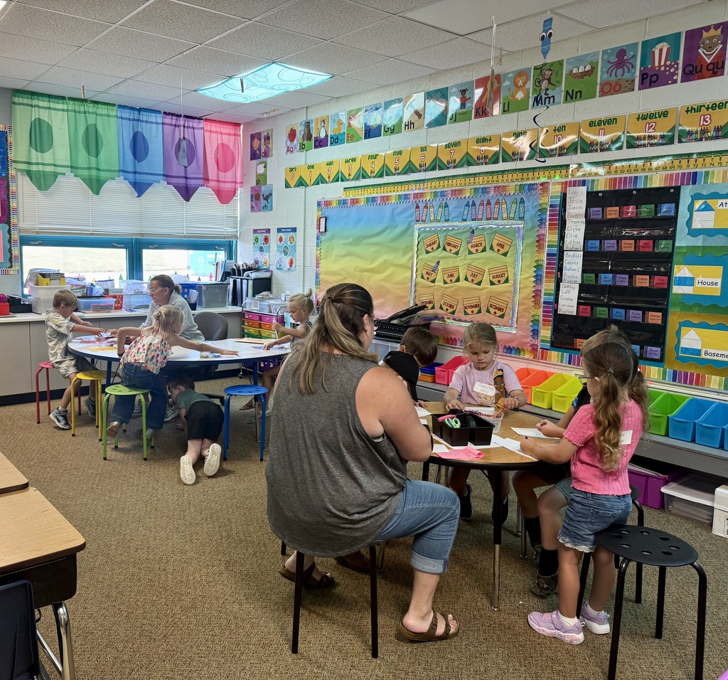 kindergarten students and teacher