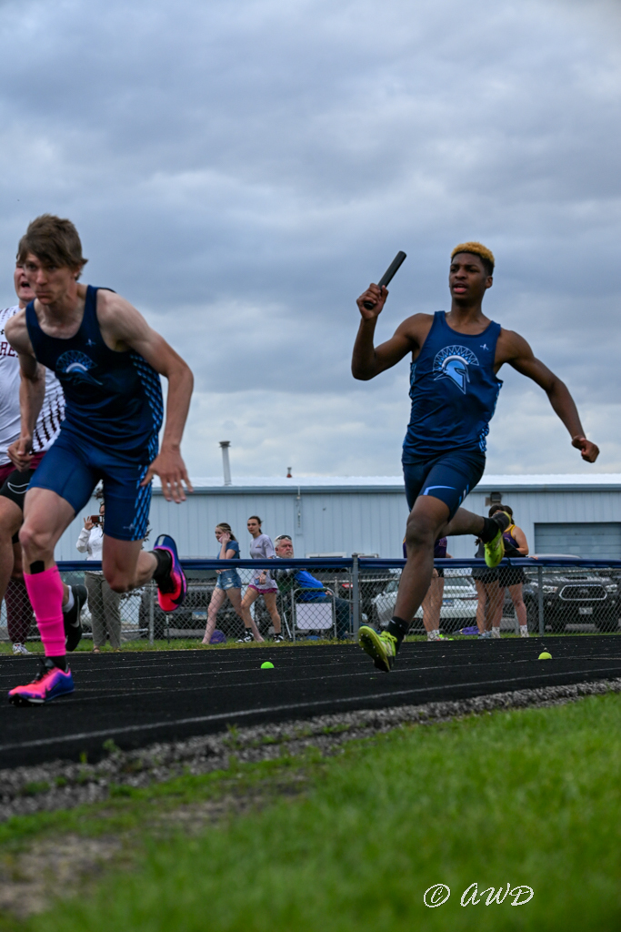 JR Kaleb Jacobs (left), SO Kaden Collins (right) 