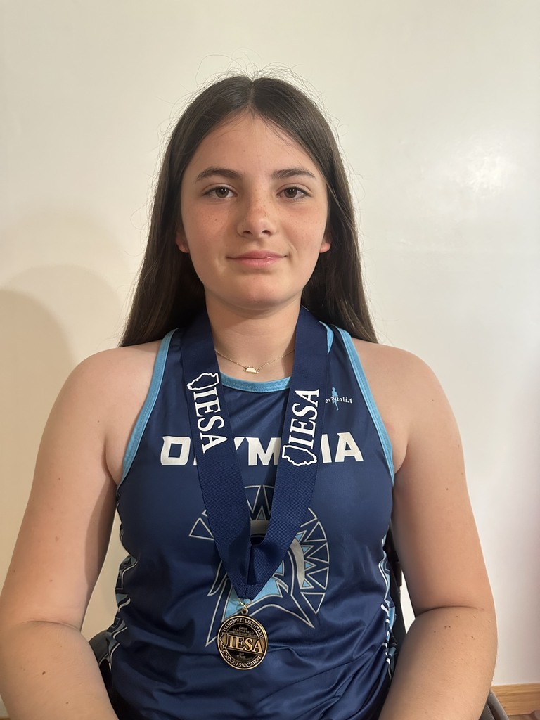 rae with medal 