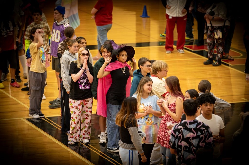 Homecoming Monday Photo Drop